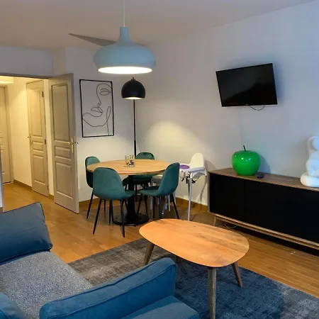 Vue Port Centre Апартаменты