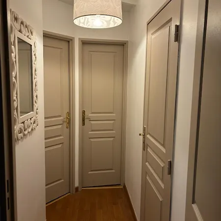 Vue Port Centre Апартаменты *